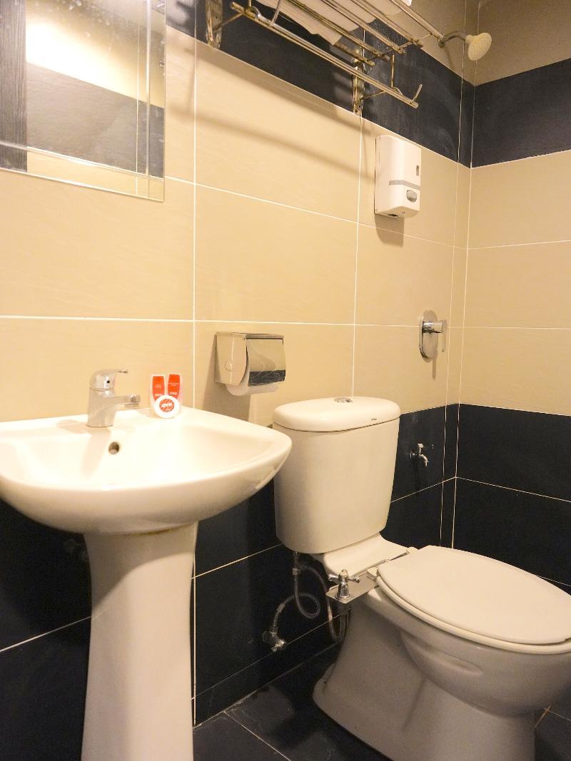 Super Oyo 89544 Utama Inn Bintulu Eksteriør billede